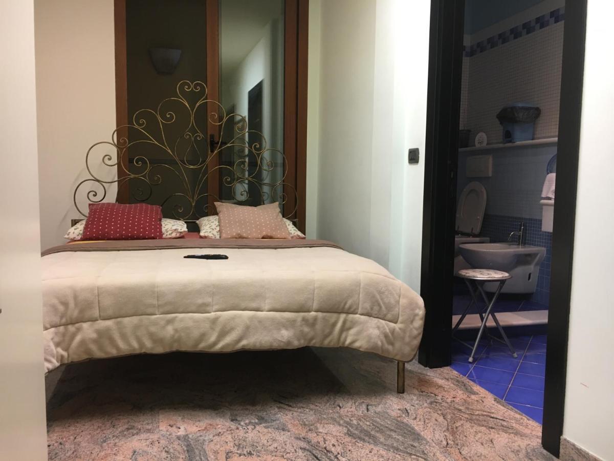 Villa Angela 圣贝内代托-德尔特龙托 外观 照片